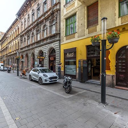 Kazinczy 10 Apartment With 3 Bedrooms Budapest Eksteriør billede