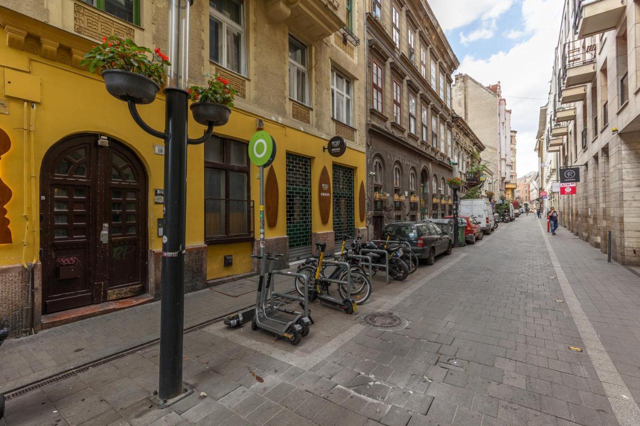 Kazinczy 10 Apartment With 3 Bedrooms Budapest Eksteriør billede